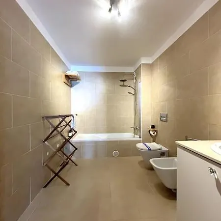 Boutique W Sea View And Private Rooftop Terace Appartement *