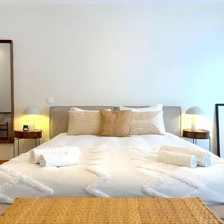 Apartment Boutique W Sea View And Private Rooftop Terace