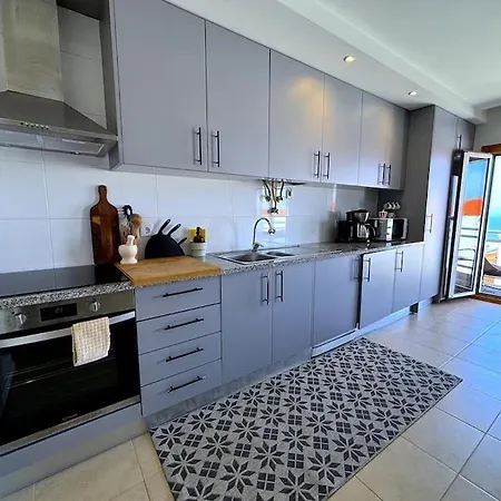 Appartement Boutique W Sea View And Private Rooftop Terace Nazaré
