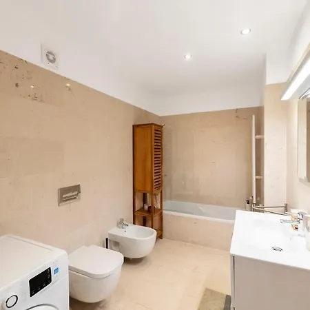 Boutique W Sea View And Private Rooftop Terace
