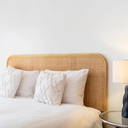 Boutique W Sea View And Private Rooftop Terace Apartamento