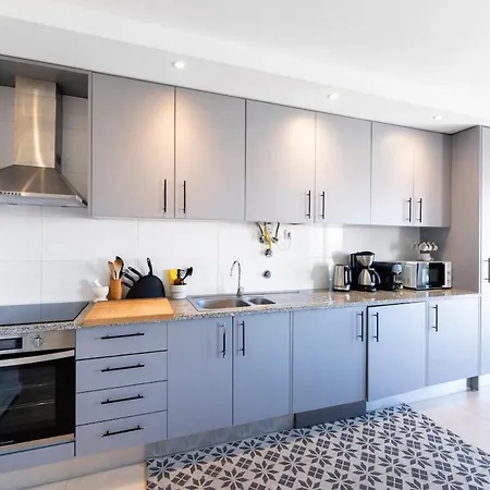 Boutique W Sea View And Private Rooftop Terace