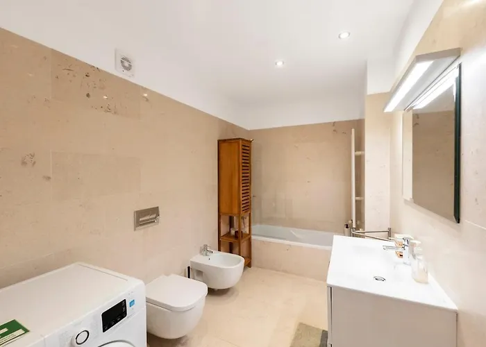 Boutique W Sea View And Private Rooftop Terace